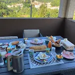 Oda ve Kahvaltı Maison Des Vignes