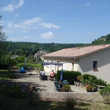 Maison Des Vignes Bed and Breakfast